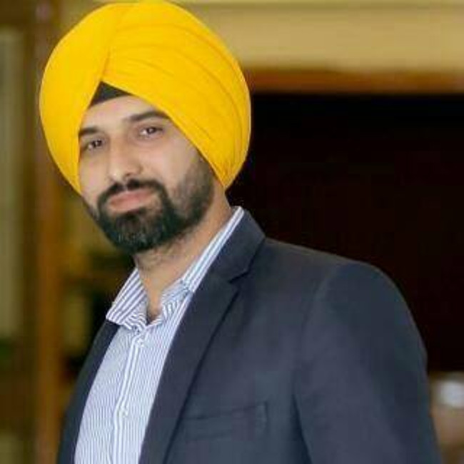 Pakistan: Meet Harmeet Singh, first Sikh Anchor | The Siasat Daily ...