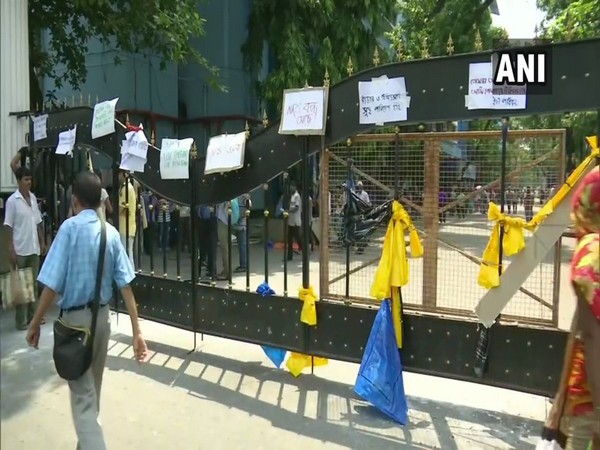 WB: Doctors' strike enters 2nd day, patients suffer