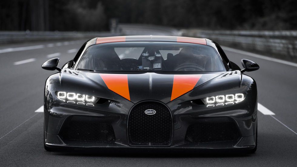 Front Bugatti Chiron Top Speed