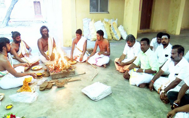 TN: State BJP members perform special pooja on Modi's birthday