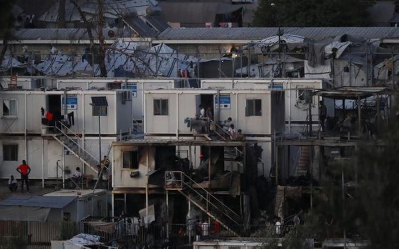 Greece: Migrants set fire to refugee camp; 2 killed