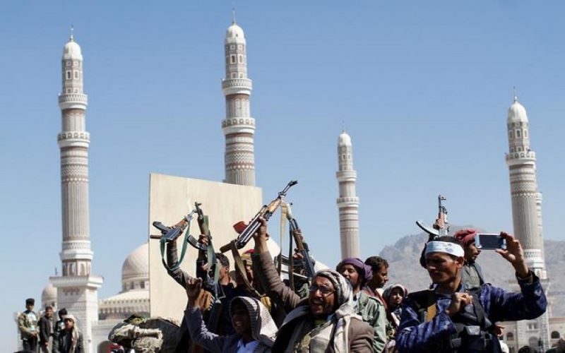 Houthis claim capture of Saudi military