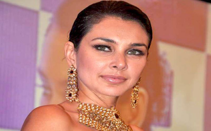Lisa Ray shares 'free and unfiltered' photo
