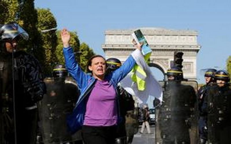 Yellow Vest Protest: Police detains 90 demonstrators in Paris