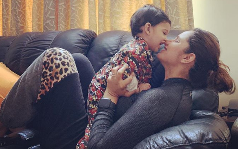Sania's photo with Izaan bowls over internet