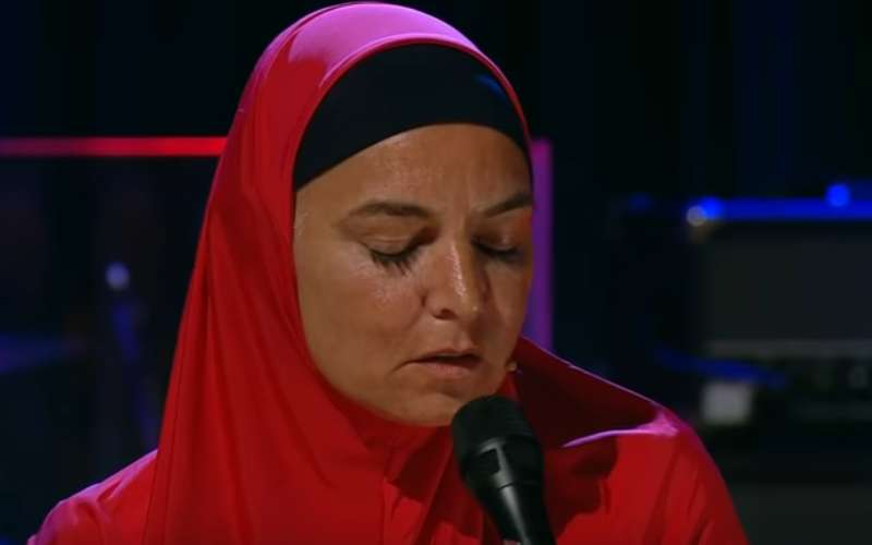 Sinead O'Connor steps out in hijab
