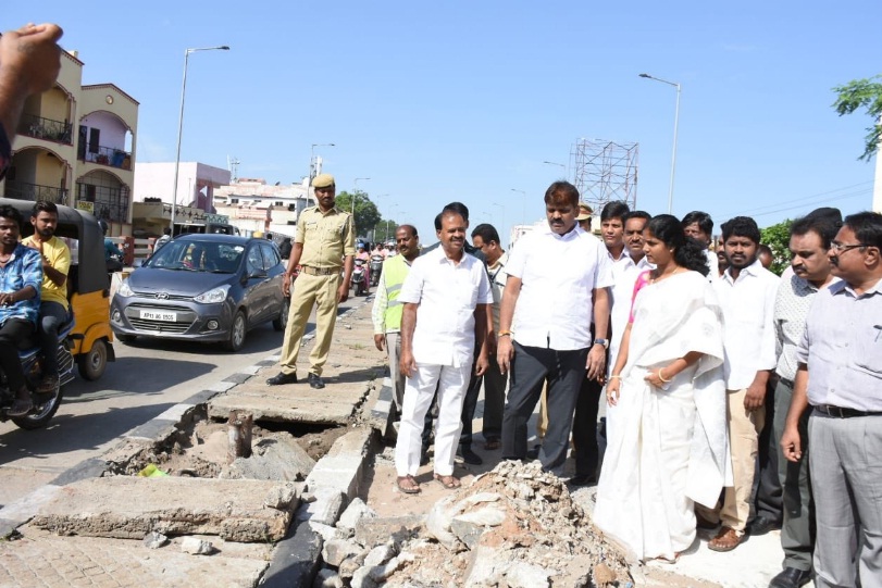 Hyderabad: GHMC delay in restoration work of Lalapet bridge