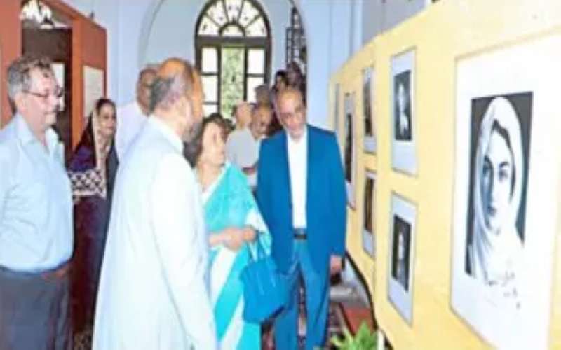 Pictorial exhibition of Durru Shehvar inaugurated