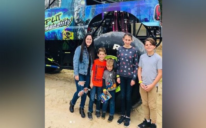 Jenelle Evans spends quality time with kids, husband