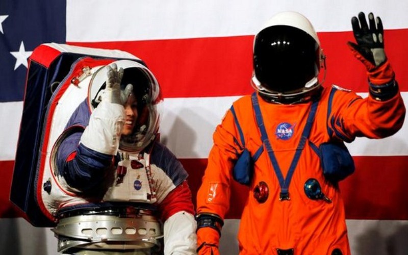 NASA unveils future moon spacesuits