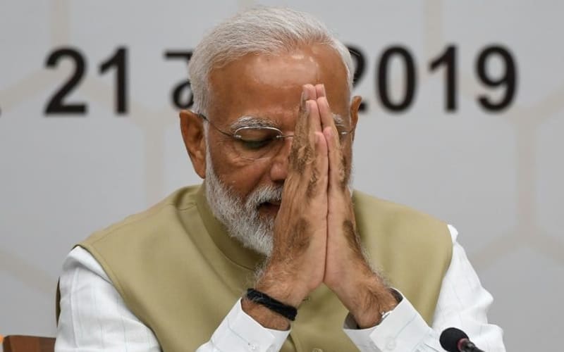 PM Modi differentiates between BJP 'with' and 'without' him