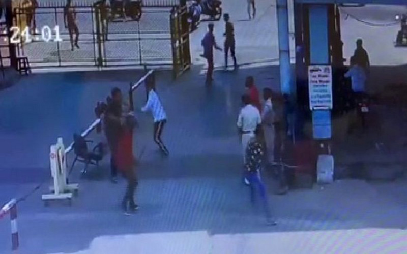 Gujarat: Miscreants attack security guards at Kandla zoo