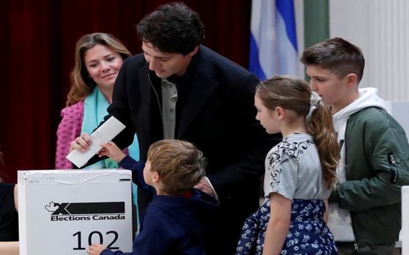 Canadians head to polls