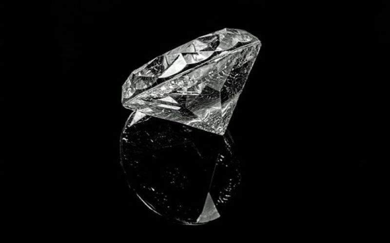 Russian mine yields 1st diamond-within-diamond stone