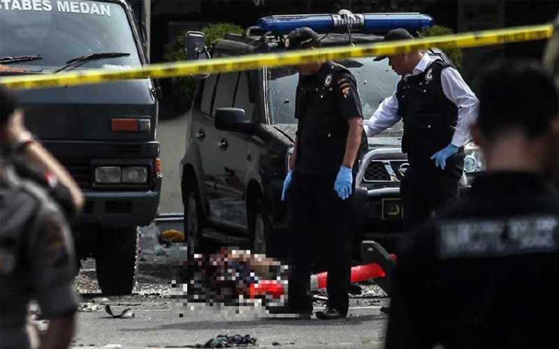 One dead, six injured in suicide bombing at Indonesian police station