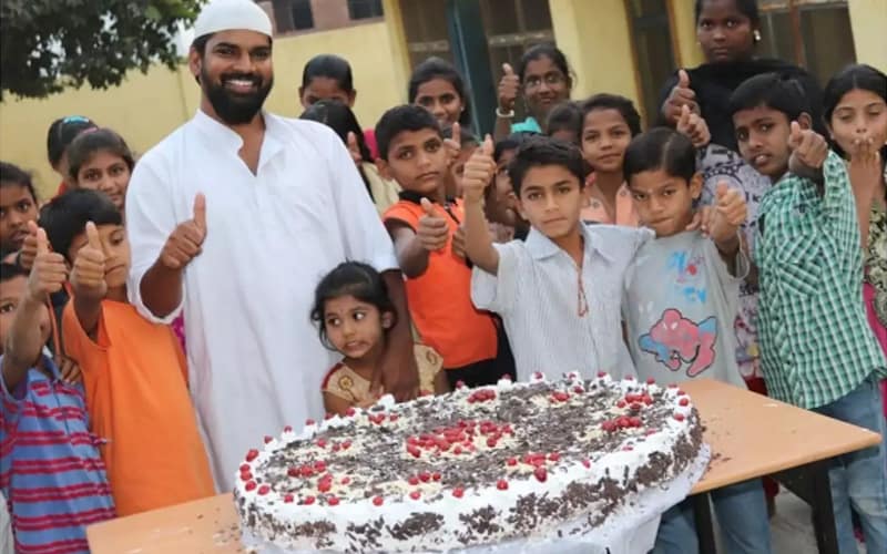 Meet Khwaja, a journo who started Nawab’s kitchen for orphans
