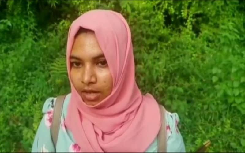 Hijab-clad student denied entry to convocation till Prez left