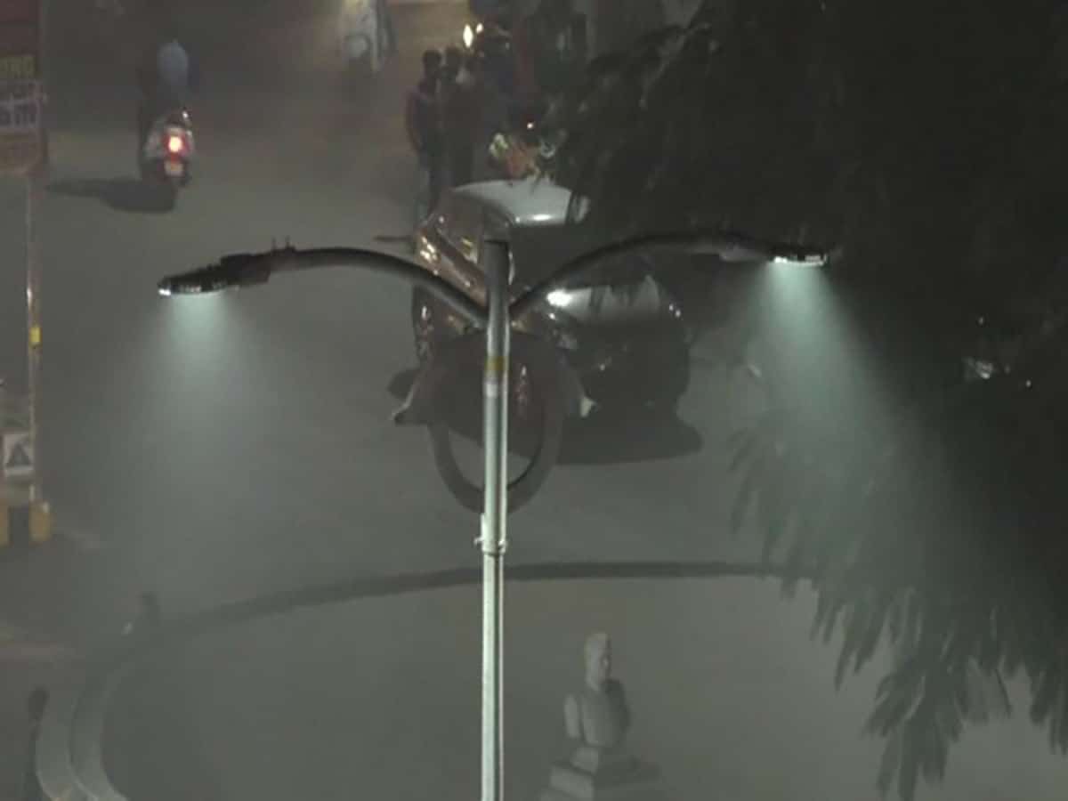 Fog disrupts normal life in Haldwani