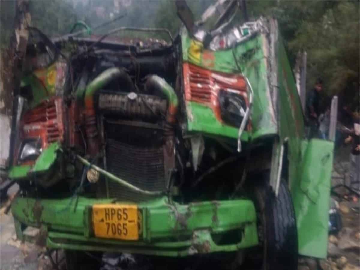 Modi, Rahul condole deaths of 20 people in UP bus accident