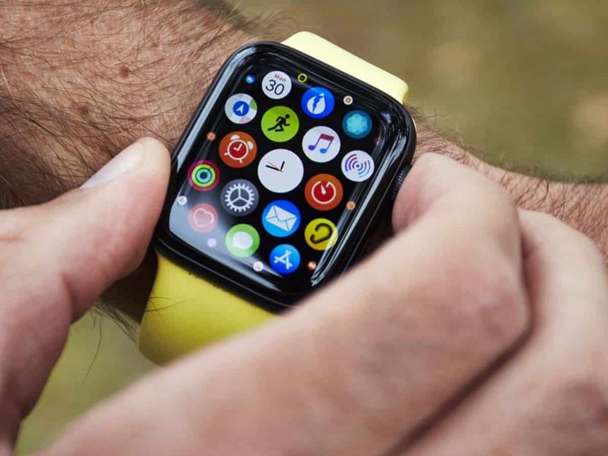 Apple Watch helps save life of teen athlete
