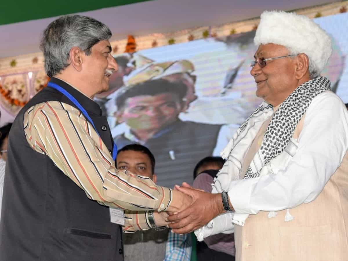 Nitish Kumar lays foundation stone of MANUU hostels at Darbhanga