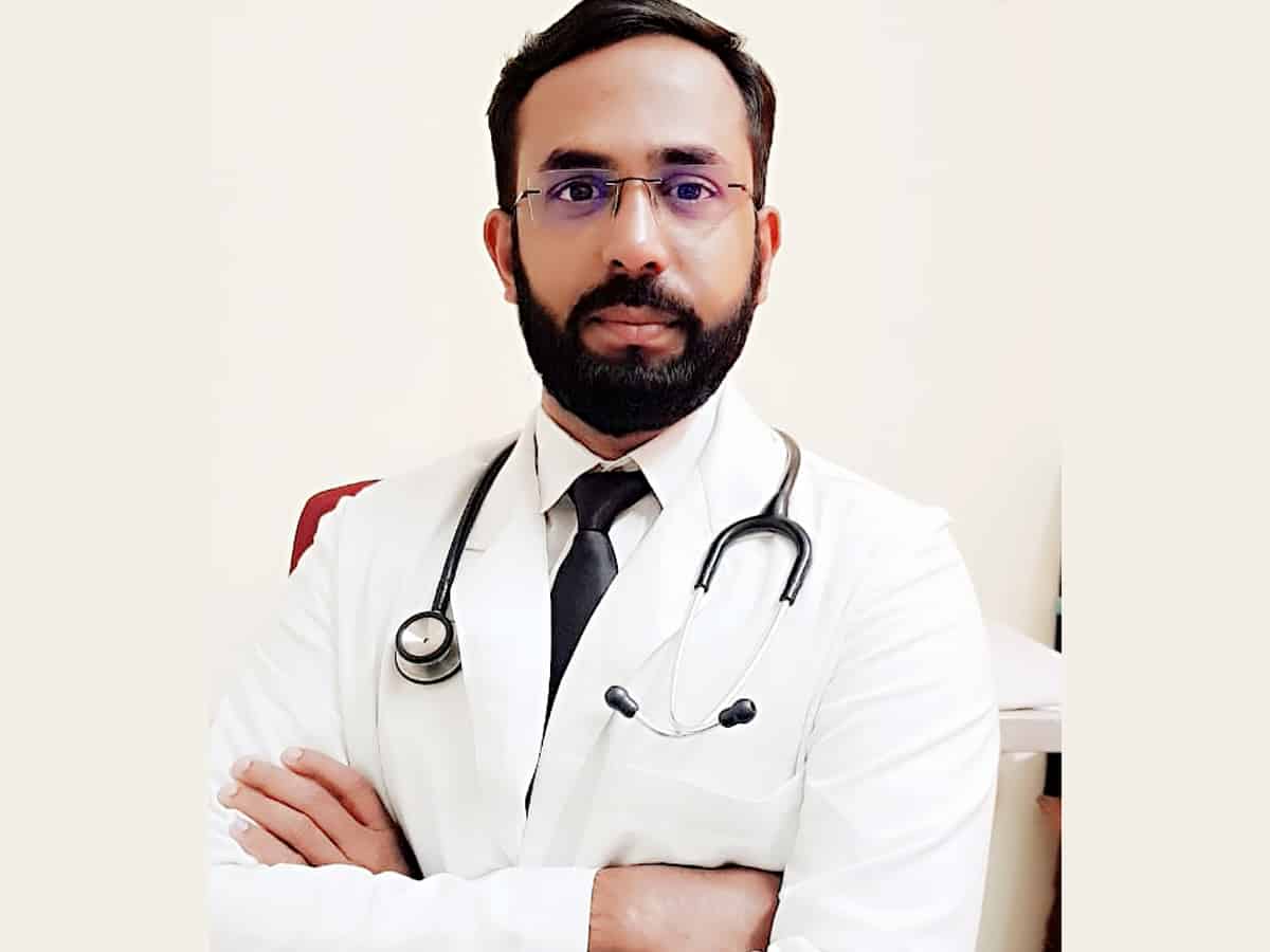 Dr Waseem offers free online consultation