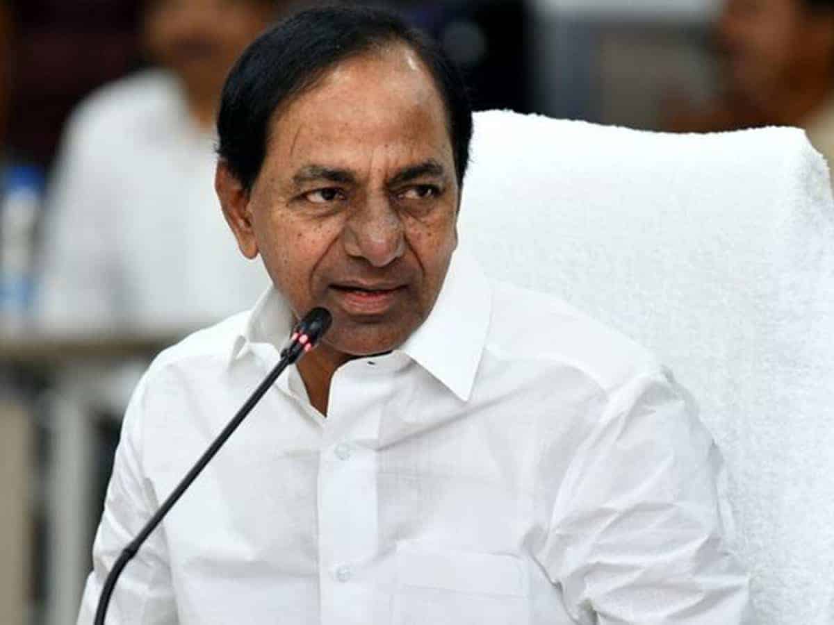 "KCR wrongly mixing up COVID-19 epidemic with state's finances"