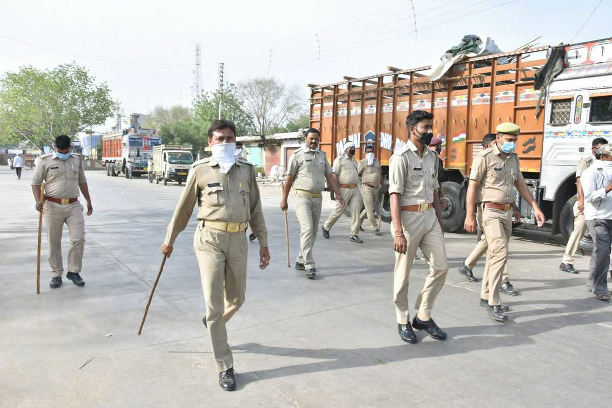 Photos: Lockdown in Mathura