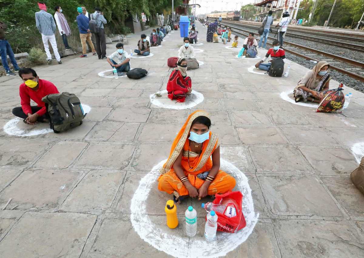 Photos: Migrants arrive in Bhopal