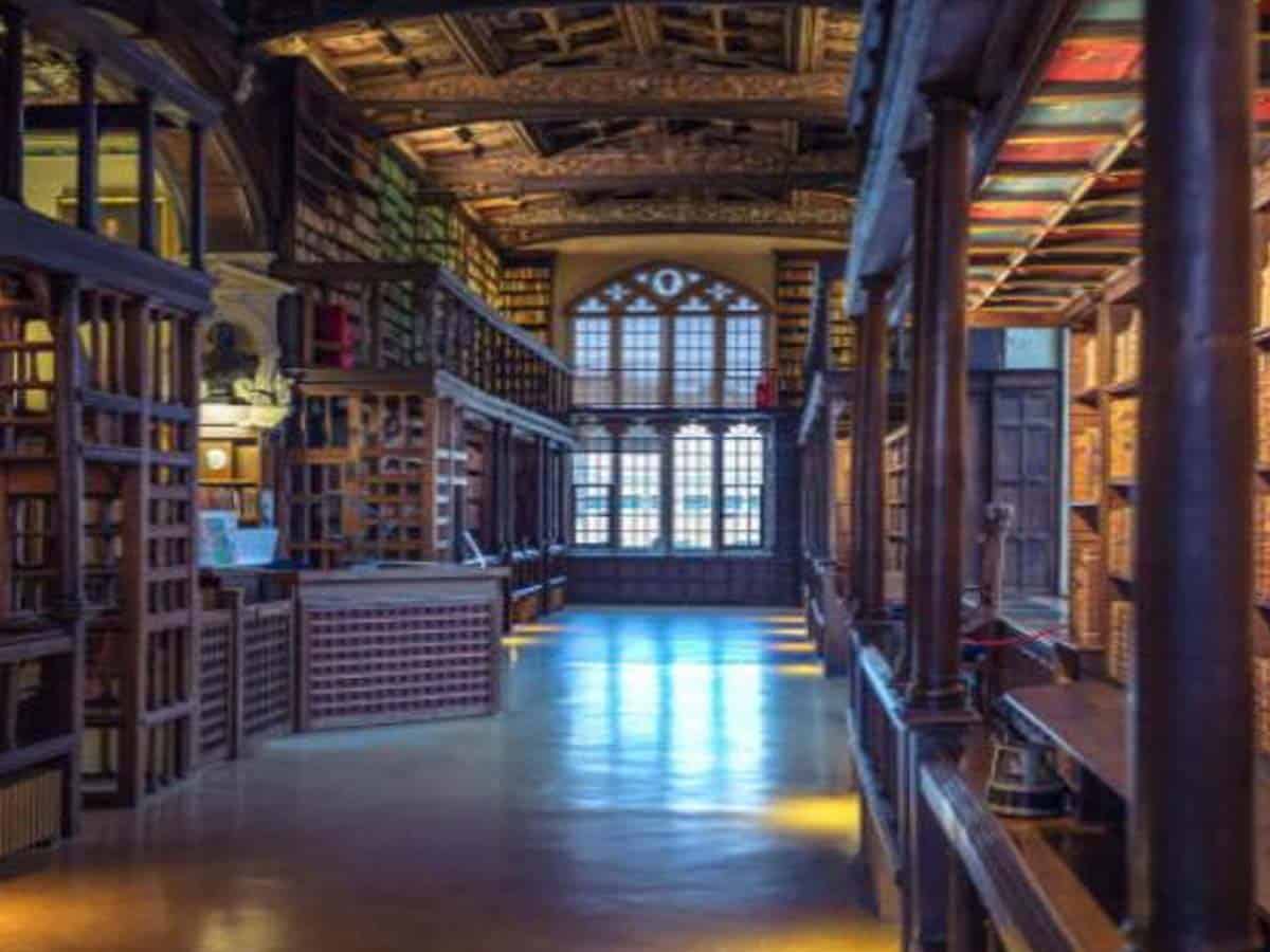 A unique underground library has 900,000 books in Rajasthan