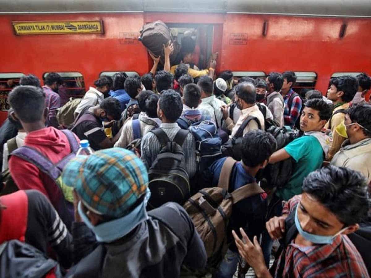 1st train with 1,200 poor migrants leaves TS for Jharkhand