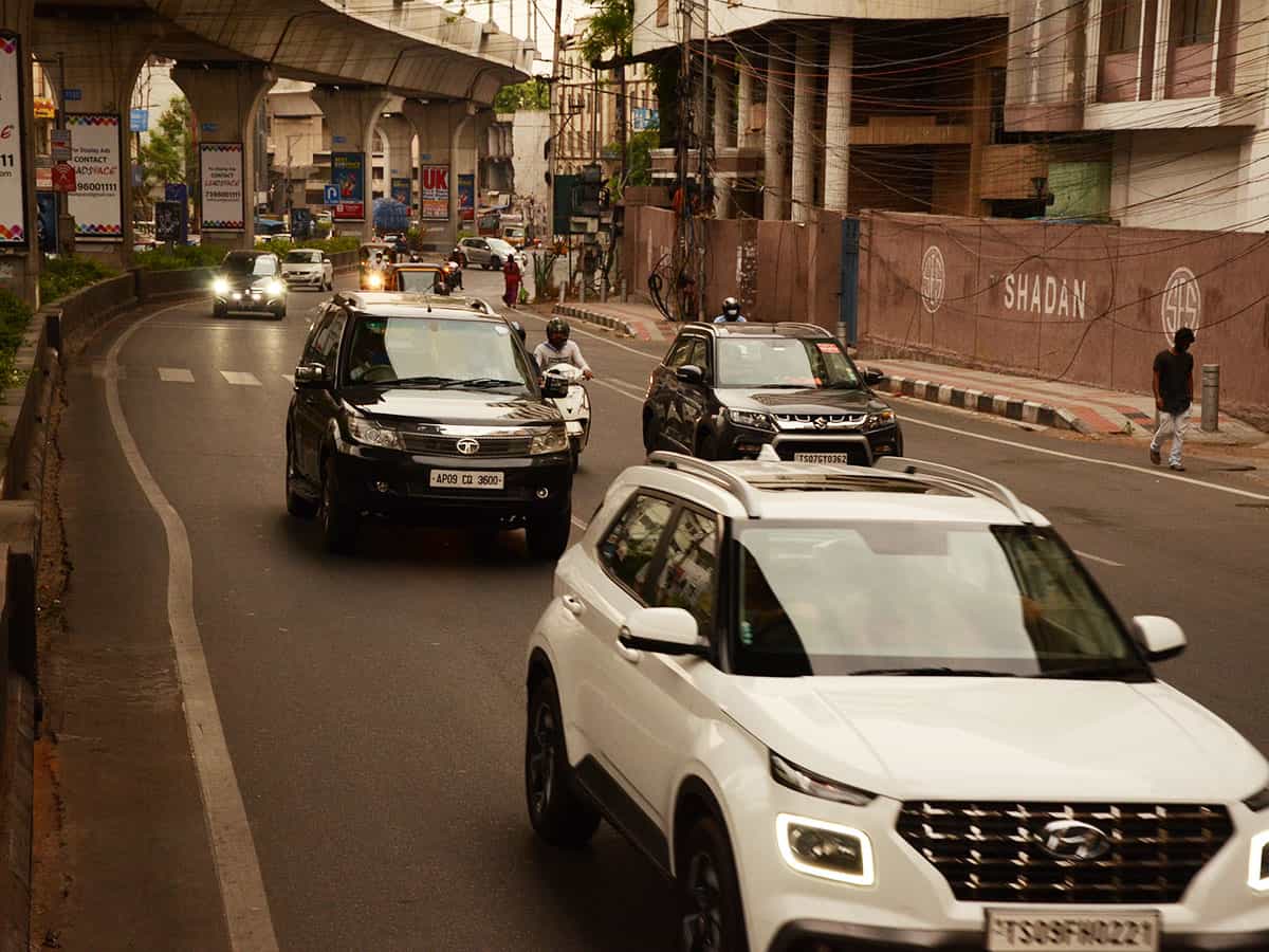 Post lockdown relaxation, Hyderabad buzz back with vehicles