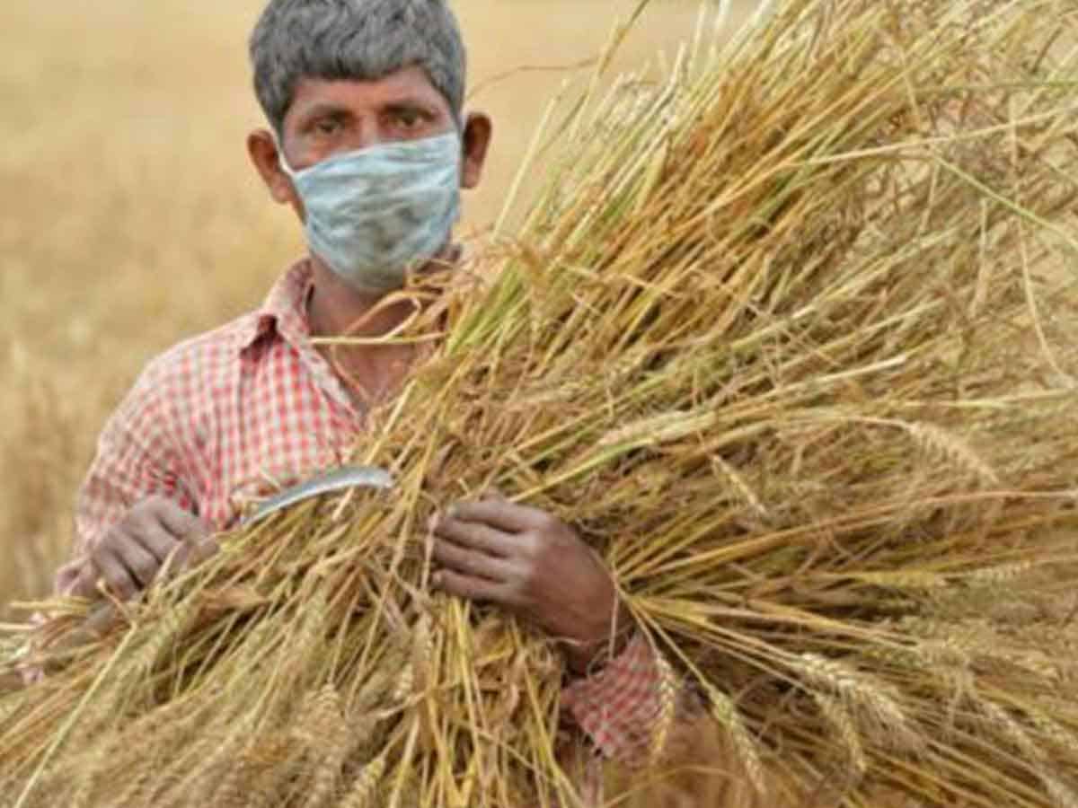 Uttam confronts Minister Jagadish Reddy over farmers issue
