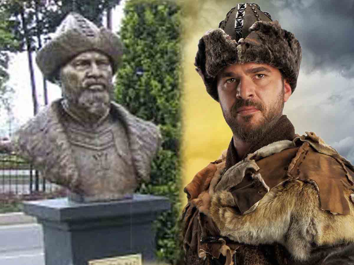 Historical figure’s bust removed after resemblance to an actor