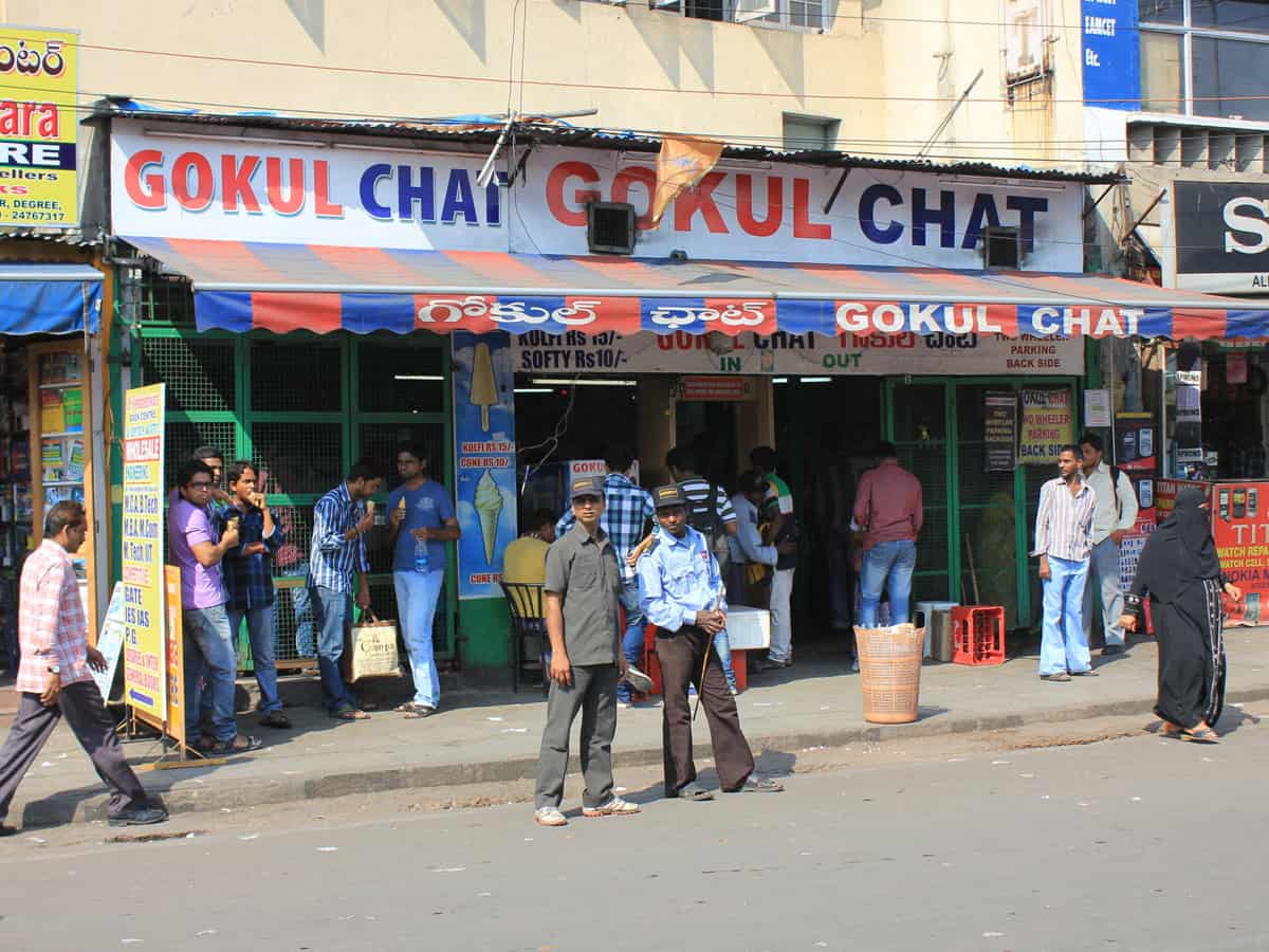 Gokul Chat owner tests Corona positive, eatery closed down