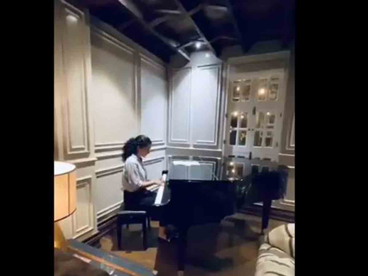 Here's why Kangana Ranaut started playing the piano