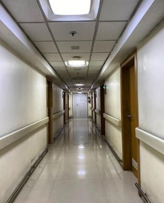 Abhishek Bachchan takes a late night walk in hospital