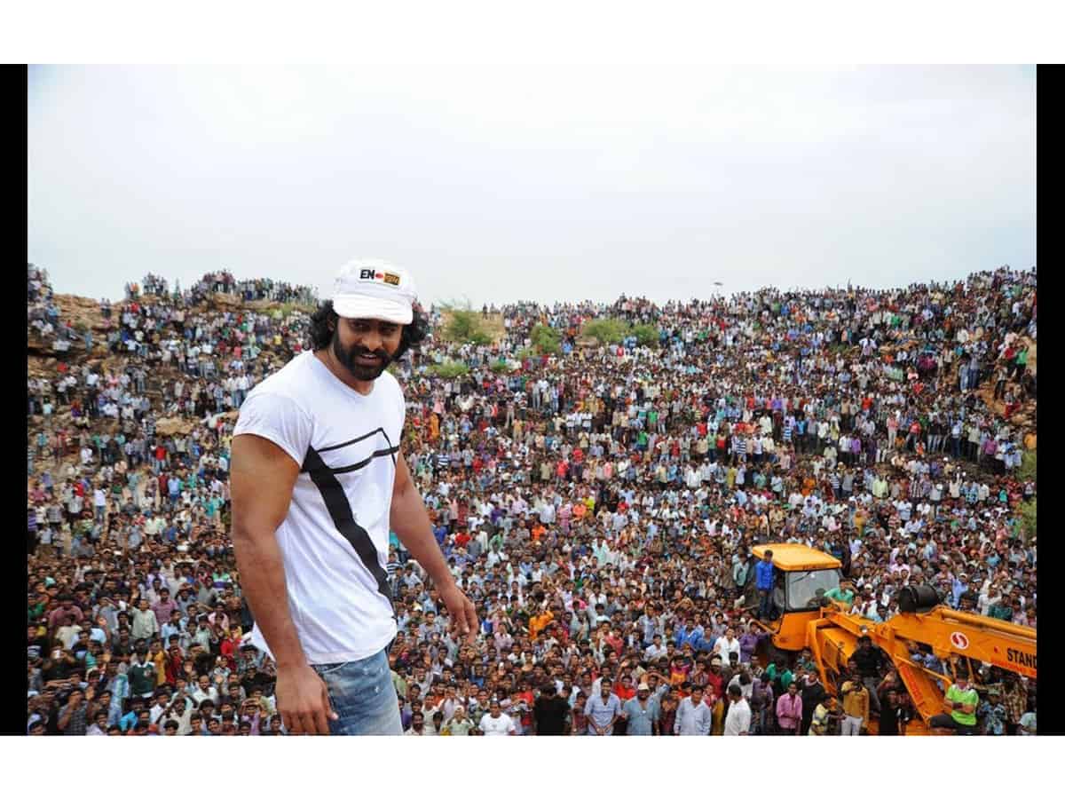 When 'man of masses' Prabhas was greeted by a huge crowd