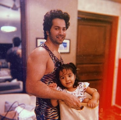 Varun Dhawan lifts niece instead of dumbbells