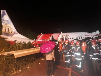14 killed as AI Express plane overshoots runway (5th Ld)