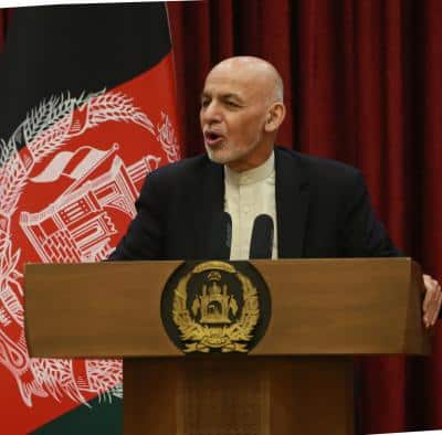 Afghan president signs decree to free 400 Taliban inmates