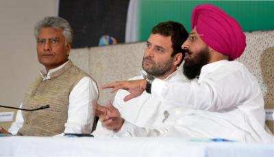 Congress MP Bajwa favours change of guard in his party
