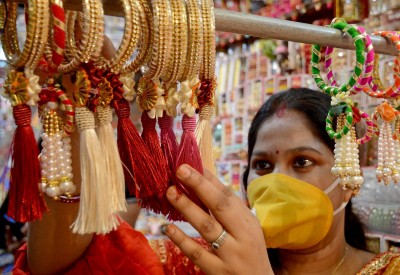 Gift masks to sisters on Raksha Bandhan: Chandigarh UT adviser