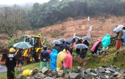 Gloom deepens at Kerala landslide site; 24 bodies dug out so far (Ld)