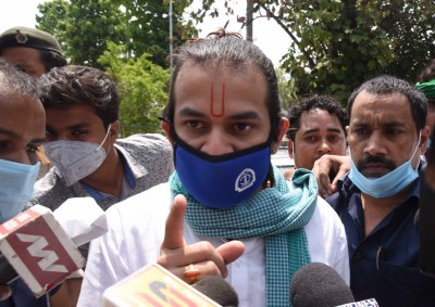 Have no dispute with Raghuvansh 'uncle', says Tej Pratap