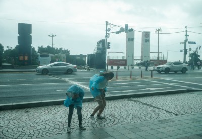 Heavy rains continue to lash S.Korea, toll reaches 21