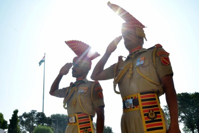In a first in 61 years, no spectators at I-Day ceremony at Attari