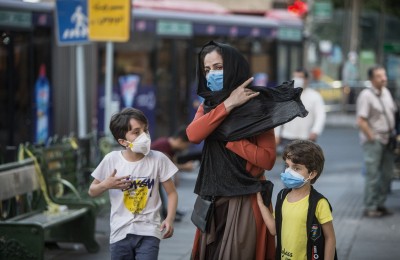Iran reports 2,548 new coronavirus cases, 306,752 in total