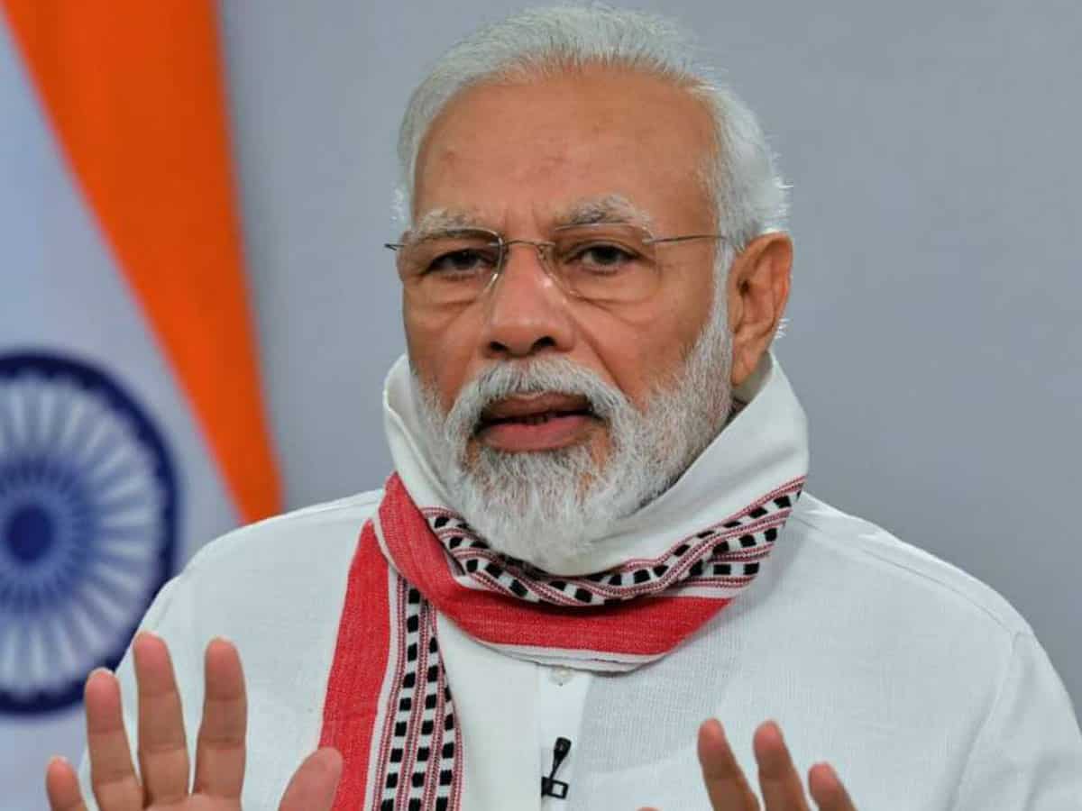 Important to learn about heroes of our freedom struggle: Modi