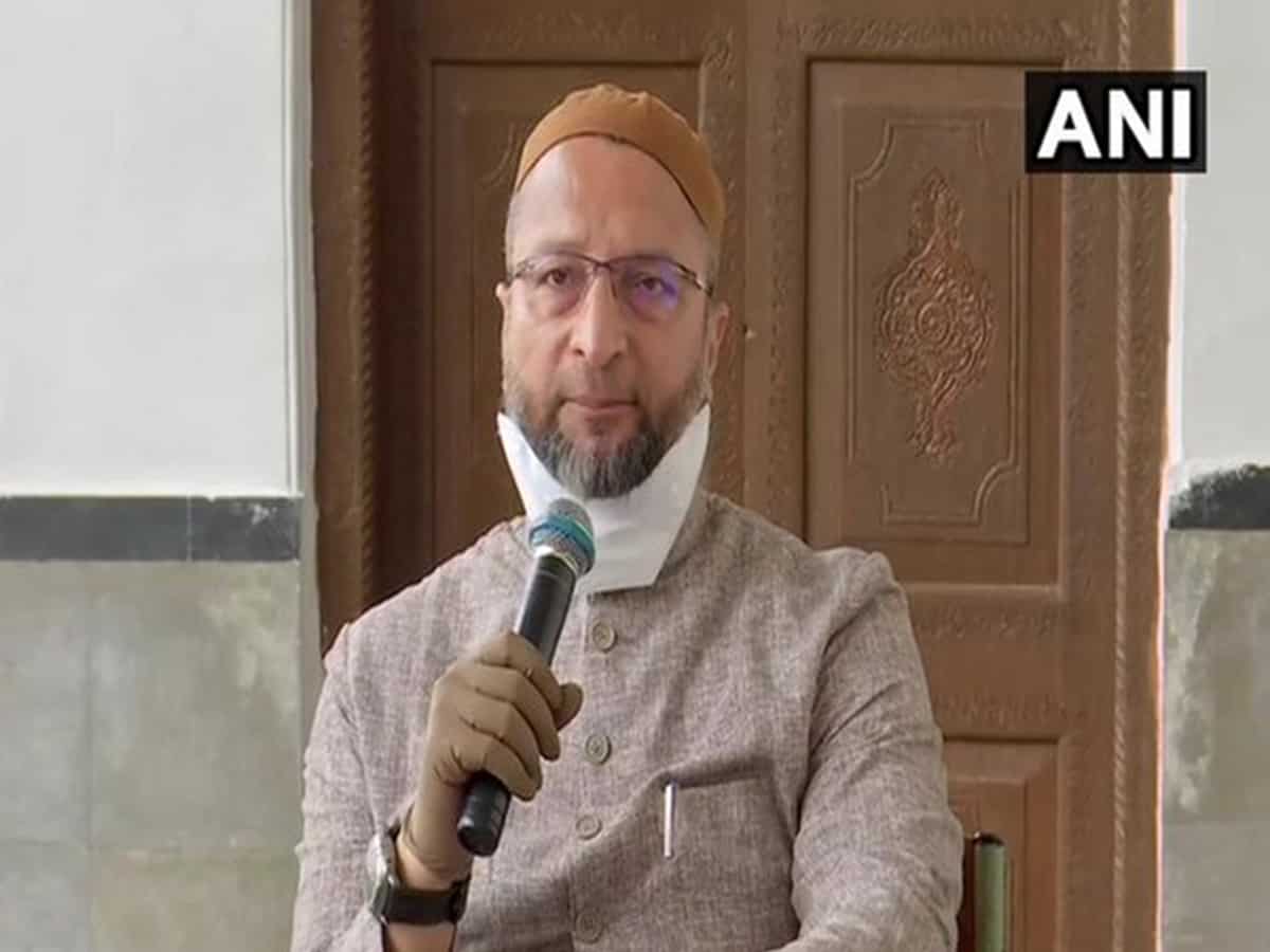 'Poetic justice', says Owaisi after Azad offers to resign from Congress over 'collusion with BJP' remark